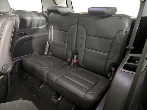 Used 2023 GMC Acadia SLT FWD image 12
