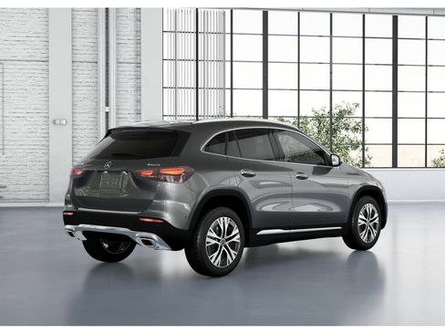 New 2026 Mercedes-Benz GLA 250 4MATIC image 21