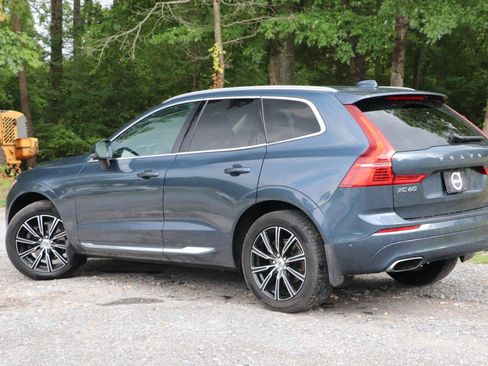 Used 2018 Volvo XC60 T5 Inscription w/ Luxury Seat Package AWD/4WD image 42