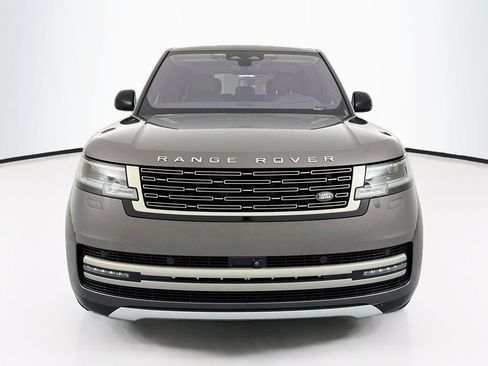 Used 2022 Land Rover Range Rover SE AWD/4WD image 2