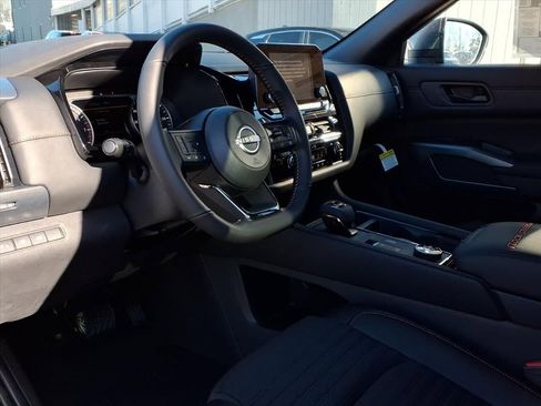 New 2025 Nissan Pathfinder Rock Creek image 11
