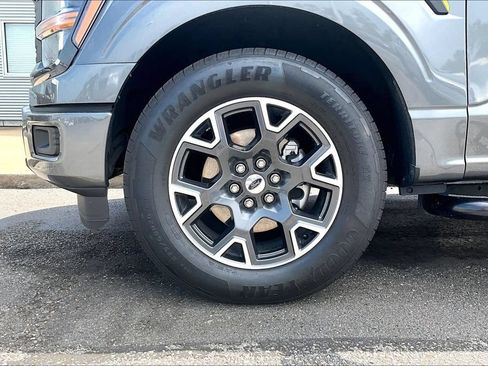 Used 2024 Ford F150 STX RWD image 4