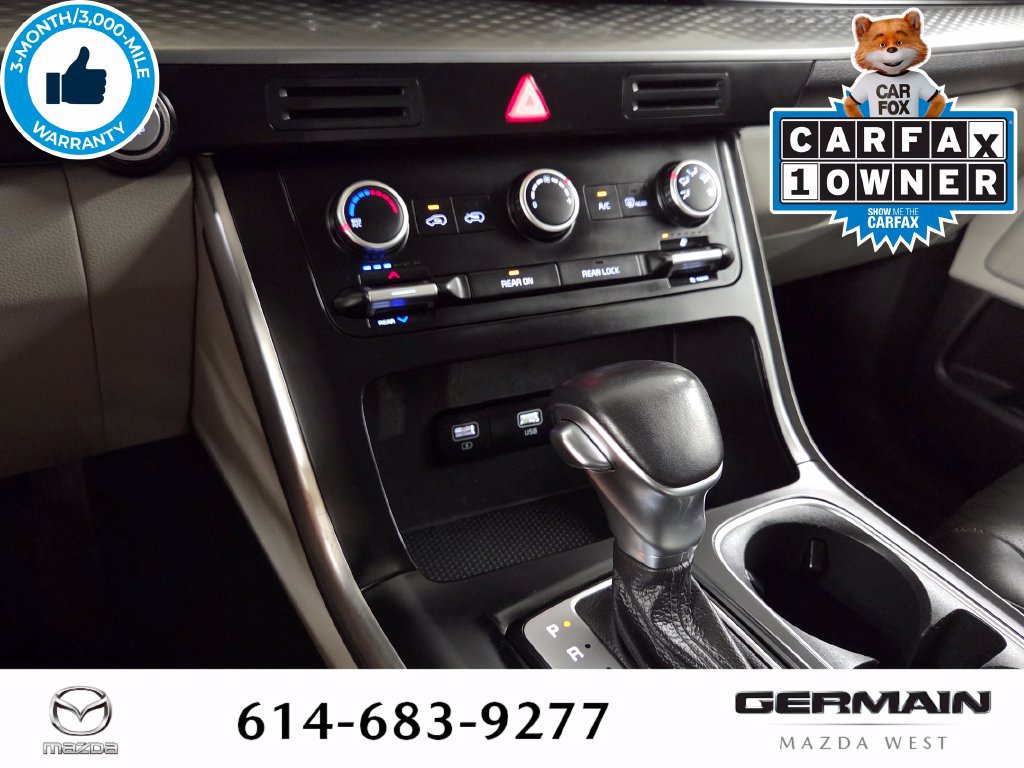 Used 2022 Kia Carnival LX FWD image 26