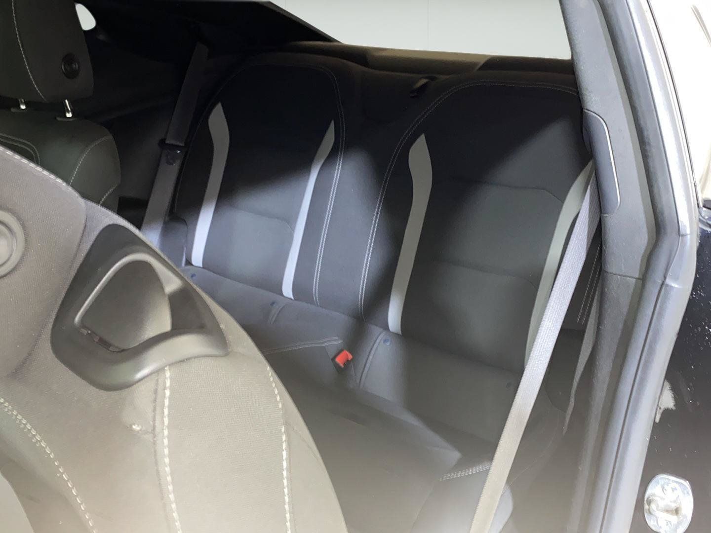 Used 2020 Chevrolet Camaro LT RWD image 21