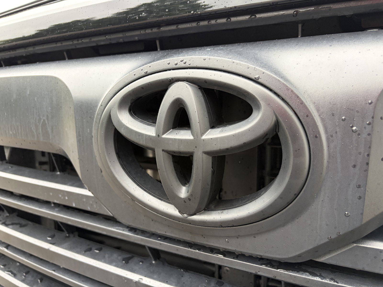 Used 2024 Toyota Tundra SR5 w/ SR5 Premium Package AWD/4WD image 32