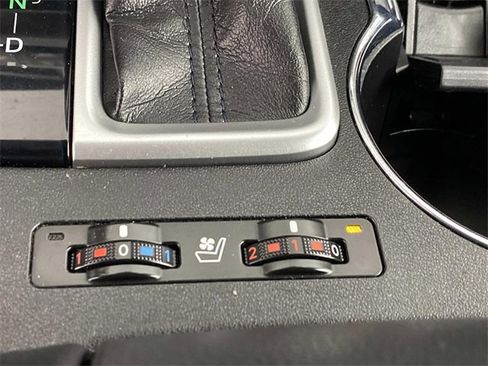 Used 2019 Toyota Highlander Limited Platinum image 26