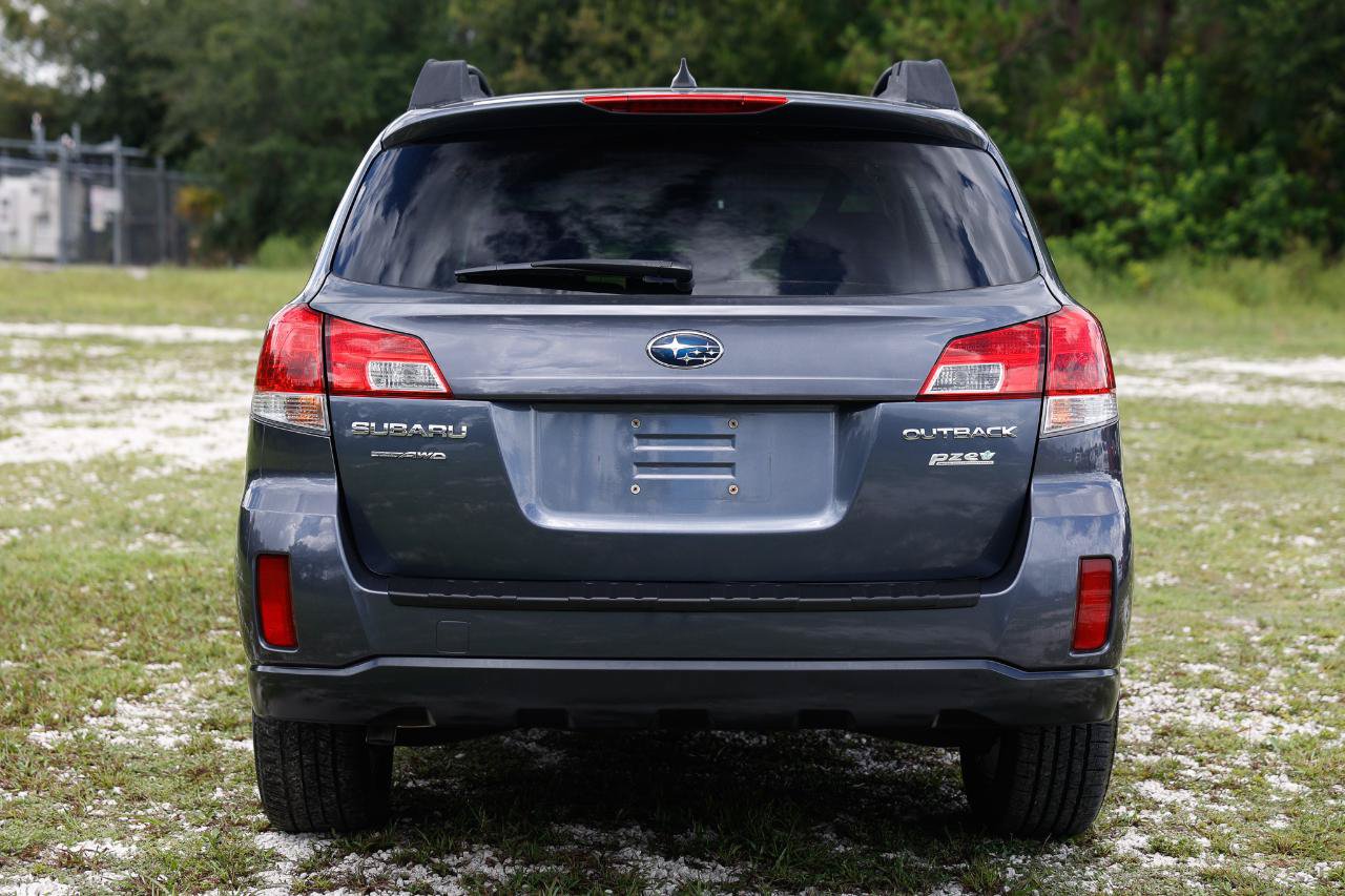 Used 2014 Subaru Outback 2.5i Premium AWD/4WD image 7