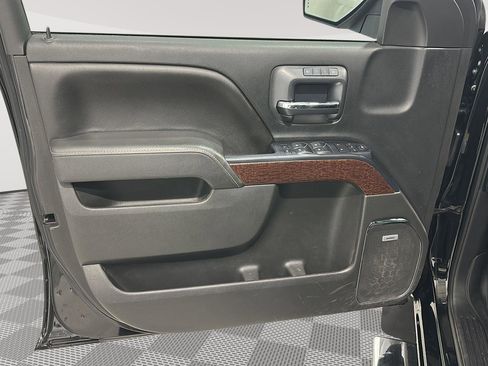 Used 2015 GMC Sierra 1500 SLT w/ SLT Crew Cab Value Package image 17