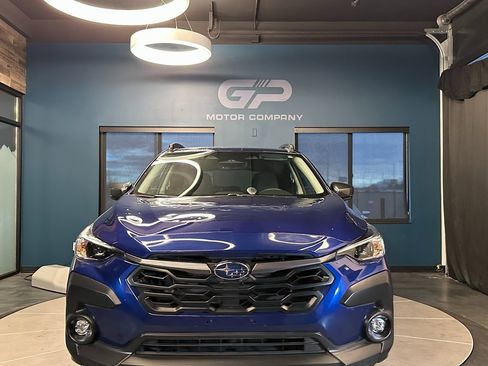 Used 2024 Subaru Crosstrek 2.0i Premium w/ Crosstrek Mirror Package image 8