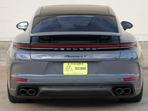 Used 2025 Porsche Panamera 4 w/ Premium Package AWD/4WD image 58