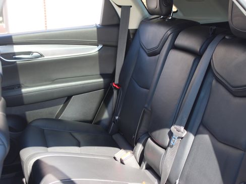 Used 2019 Cadillac XT5 Luxury w/ Advanced Security Package image 30