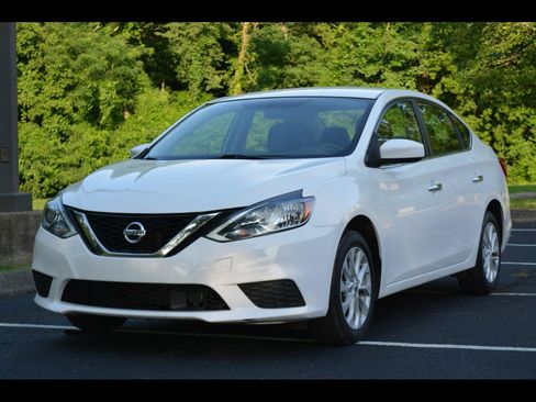Used 2019 Nissan Sentra SV FWD image 1