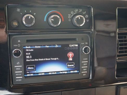 Used 2017 Chevrolet Express 2500 RWD image 13