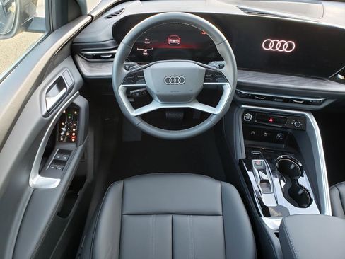 New 2025 Audi Q5 Premium w/ Convenience Package AWD/4WD image 10