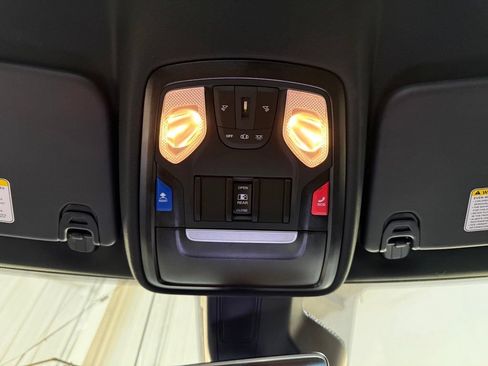 Certified 2025 RAM 1500 Tradesman w/ Night Edition AWD/4WD image 18