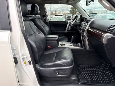 Used 2018 Toyota 4Runner Limited AWD/4WD image 9