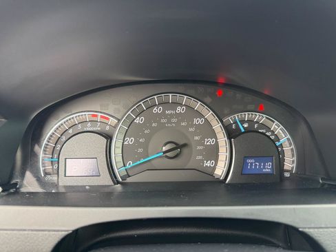 Used 2014 Toyota Camry SE FWD image 23