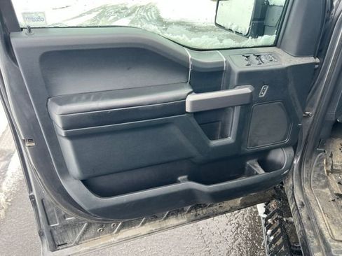 Used 2019 Ford F150 XLT w/ Equipment Group 302A Luxury image 9