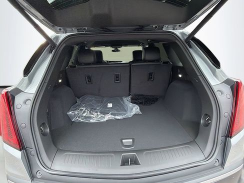 New 2026 Cadillac XT5 Luxury image 26