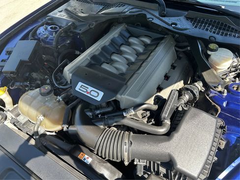 Used 2016 Ford Mustang GT Premium RWD image 22