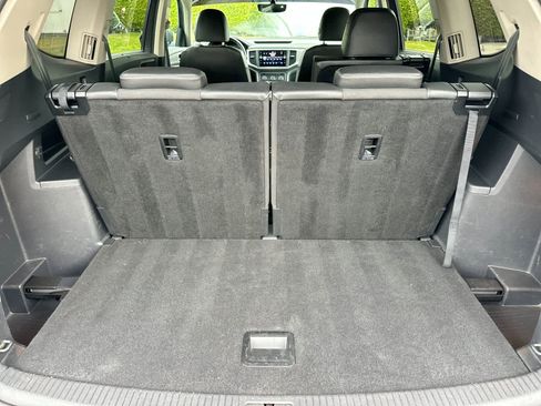 Used 2019 Volkswagen Atlas SE w/ Towing Package image 17