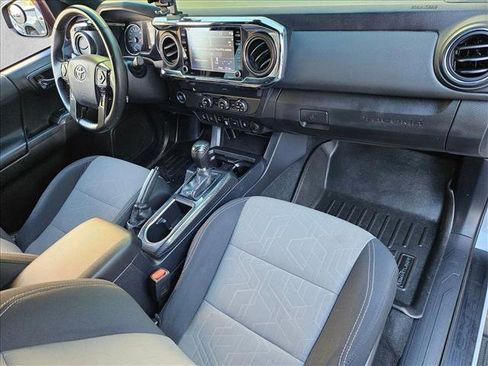 Used 2020 Toyota Tacoma TRD Off-Road image 19