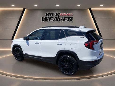 Used 2023 GMC Terrain SLT w/ Tech Package AWD/4WD image 3
