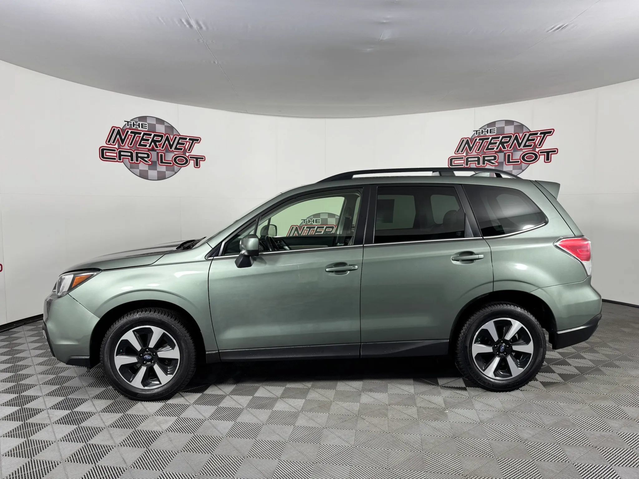 Used 2018 Subaru Forester 2.5i Limited AWD/4WD image 4