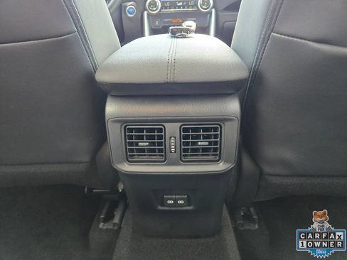 Used 2022 Toyota RAV4 XLE Premium AWD/4WD image 40