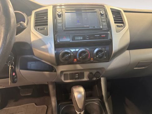 Used 2014 Toyota Tacoma 2WD Access Cab w/ SR5 Package image 12