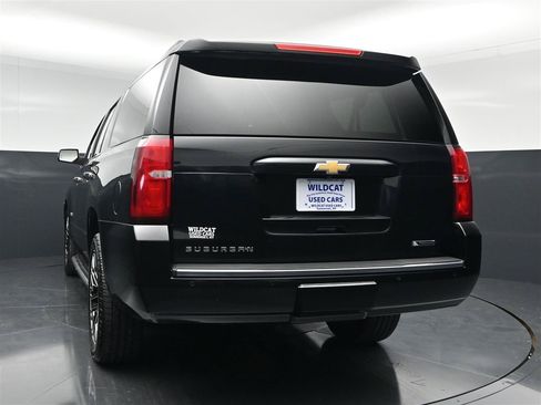 Used 2018 Chevrolet Suburban Premier AWD/4WD image 7