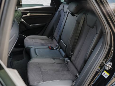 Used 2023 Audi SQ5 Premium w/ Convenience Package image 23