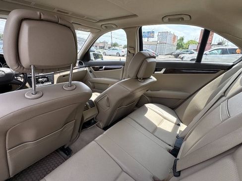 Used 2013 Mercedes-Benz C 300 4MATIC Sedan image 6