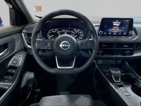 Used 2023 Nissan Rogue SV AWD/4WD image 8