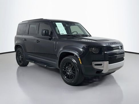 Used 2025 Land Rover Defender 110 S AWD/4WD image 3