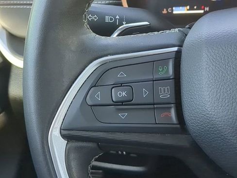 Certified 2023 Jeep Grand Cherokee Laredo image 28