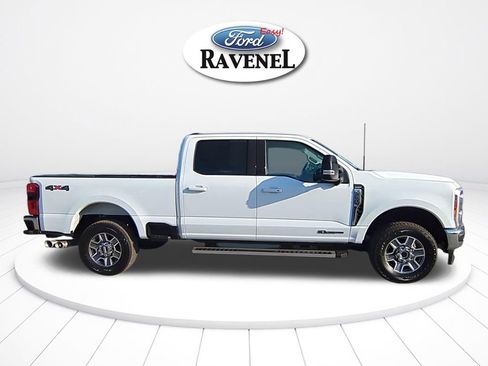 Used 2026 Ford F250 Lariat AWD/4WD image 3