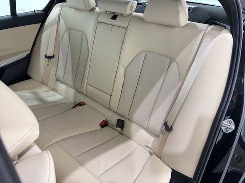 Certified 2022 BMW 330i xDrive Sedan w/ Driving Assistance Package image 16