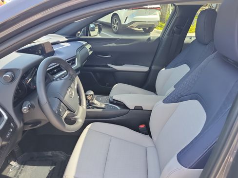 Used 2022 Lexus UX 250h w/ Accessory Package (Z2) AWD/4WD image 20