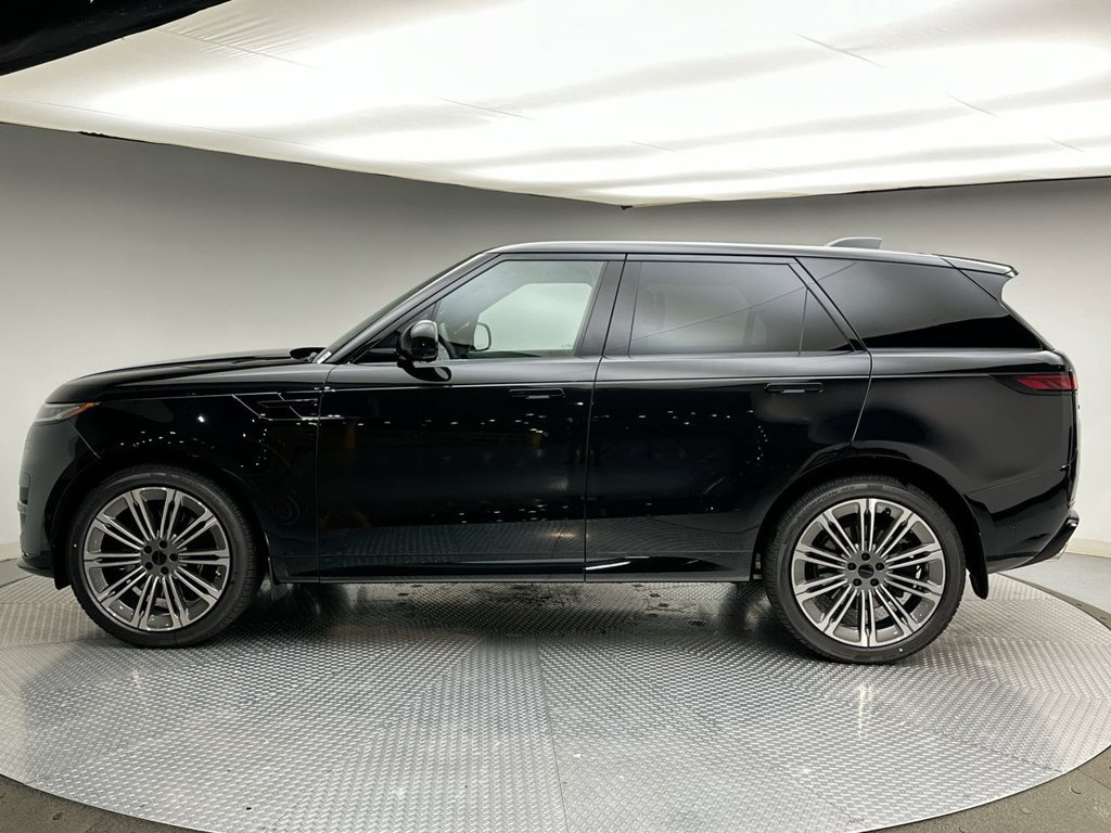 New 2027 Land Rover Range Rover Sport Dynamic SE AWD/4WD image 2