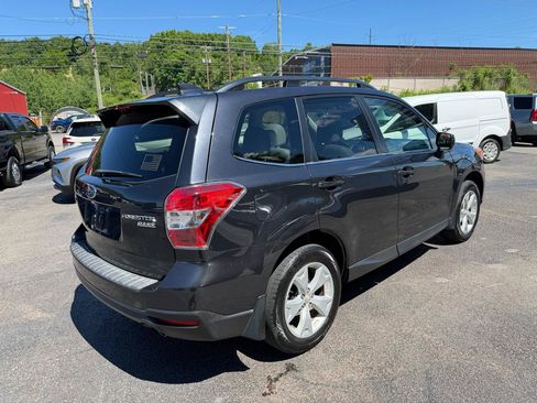 Used 2016 Subaru Forester 2.5i Limited AWD/4WD image 5