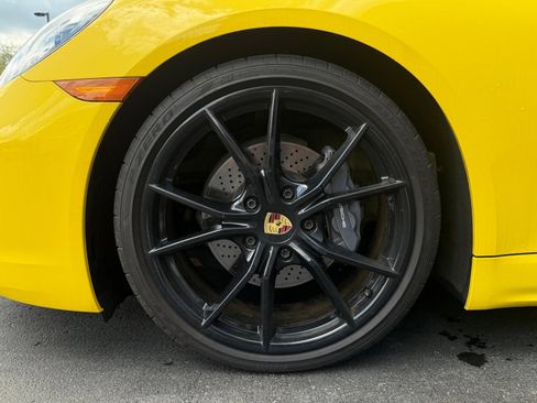 Certified 2025 Porsche 718 Cayman RWD image 11
