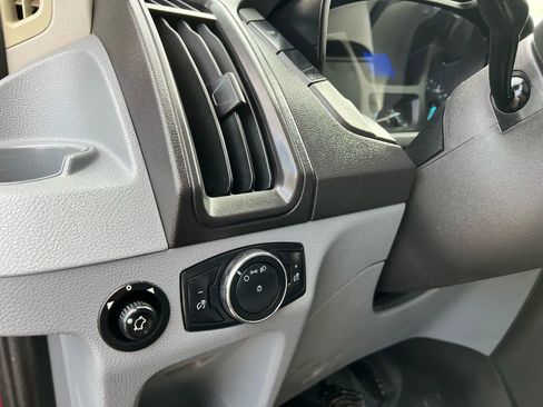 Used 2015 Ford Transit 150 XL image 15