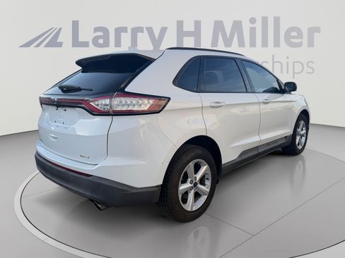Used 2017 Ford Edge SE FWD image 5
