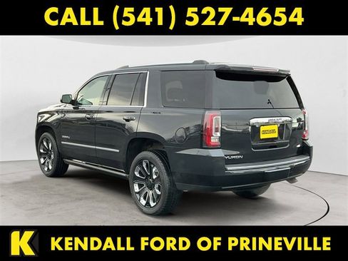 Used 2020 GMC Yukon Denali image 3