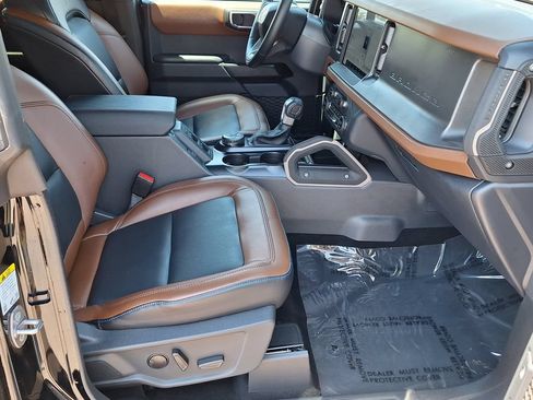 Used 2024 Ford Bronco Outer Banks AWD/4WD image 26