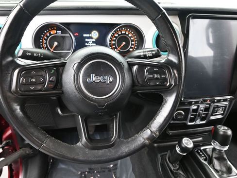 Used 2021 Jeep Wrangler Unlimited Islander image 22