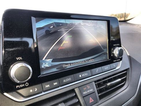 Certified 2022 Nissan Altima 2.5 S image 17