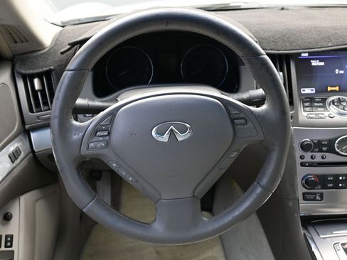 Used 2010 INFINITI G37 Journey w/ Premium Pkg image 15