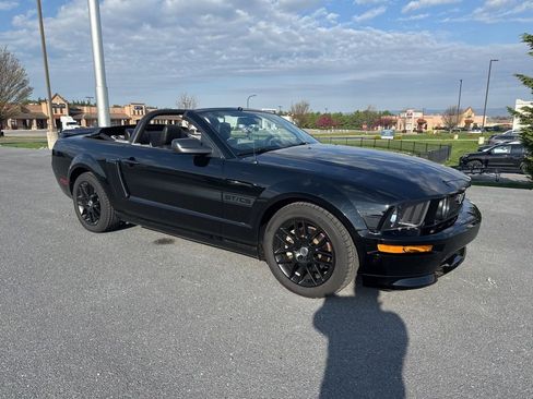 Used 2007 Ford Mustang GT Premium image 1